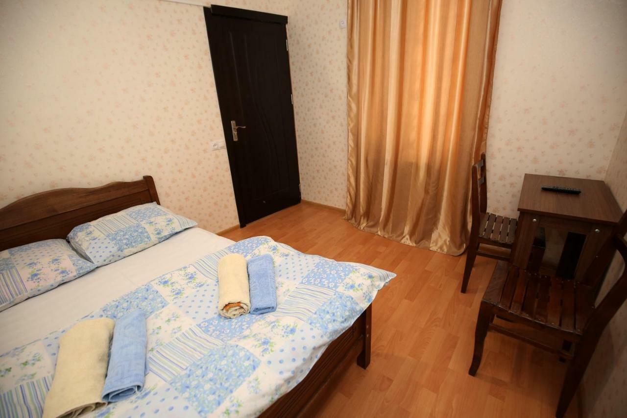 Guest House Zatika Tbilisi Esterno foto