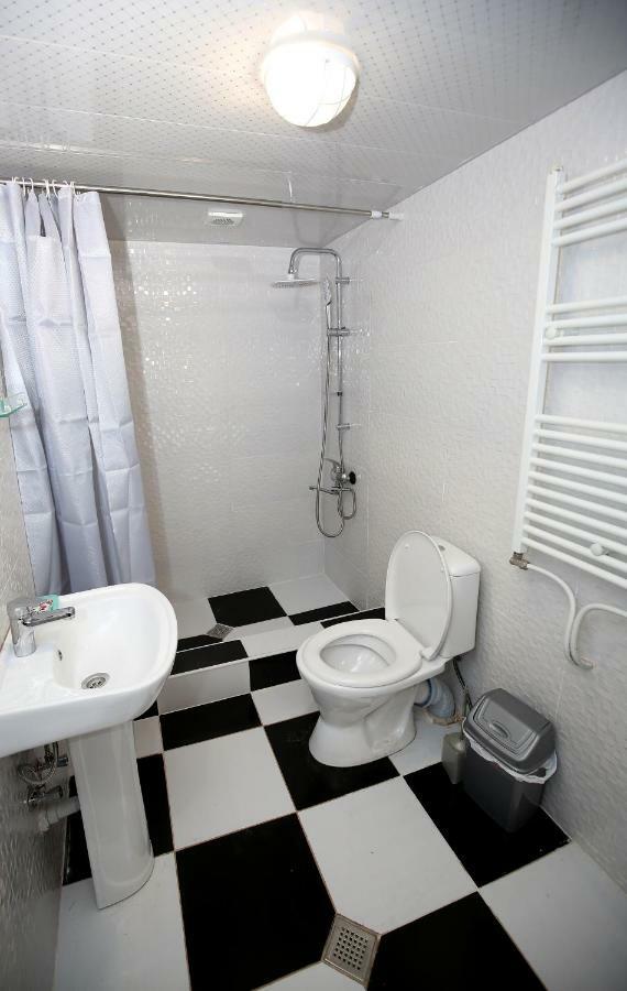 Guest House Zatika Tbilisi Esterno foto