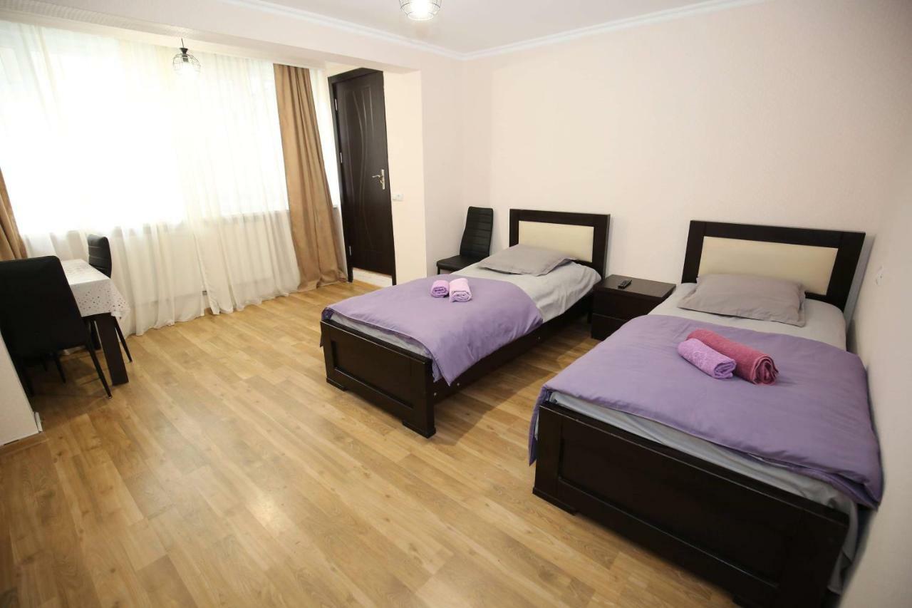 Guest House Zatika Tbilisi Esterno foto